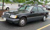 94-95_Mercedes-Benz_E-Class_sedan.jpg